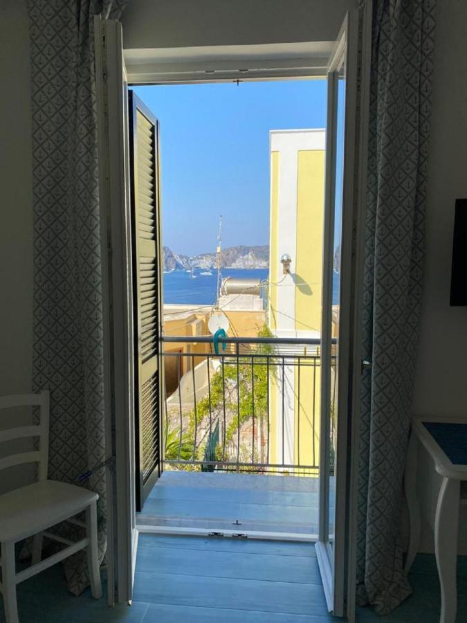 Sky Ponza - Immobilevante Luaran gambar