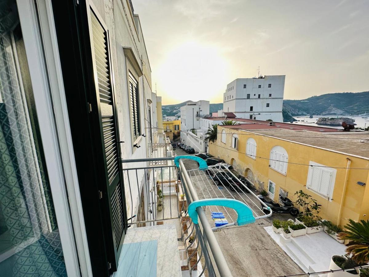 Sky Ponza - Immobilevante Luaran gambar