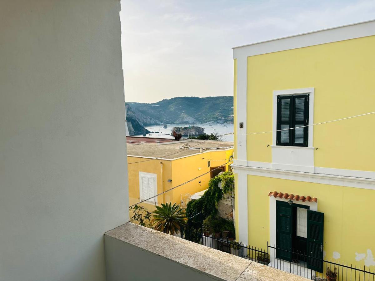 Sky Ponza - Immobilevante Luaran gambar